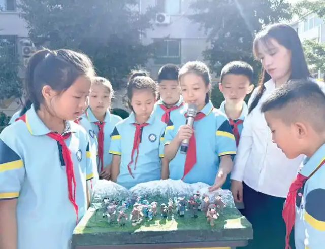 以温暖的话语欢迎新同学到来详尽解说校园常规课堂纪律文明礼仪